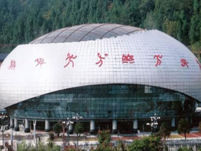 亳州体育中心球形网架加工安装